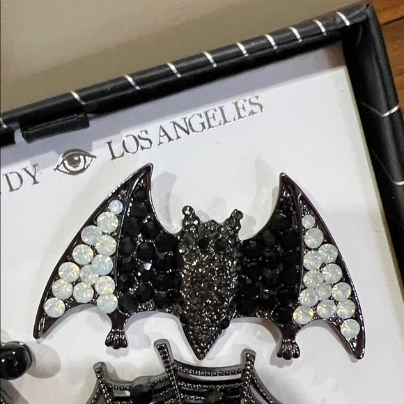 Eye Candy Los Angeles | Halloween Whimsy Brooch Set 🕷️🦇🖤 - Picture 5 of 12